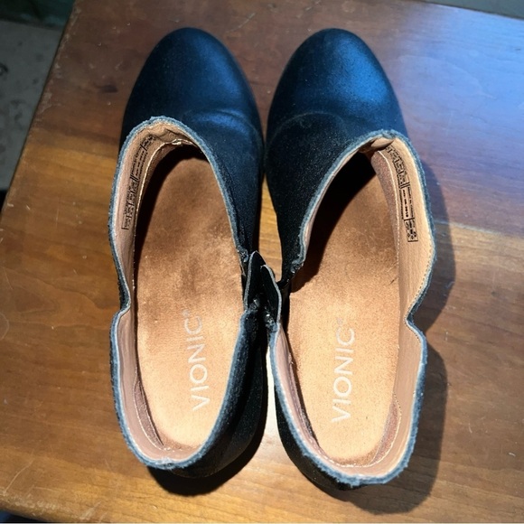 Vionic Liv Metallic leather Cutout Ankle Boots Size 7.5M black - Picture 10 of 11